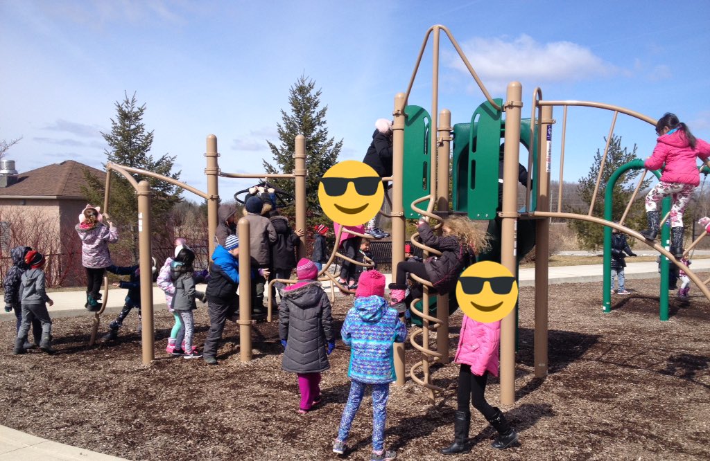 Rm111Gators's tweet photo. Finding simple machines at a playground = fun knowledge building &amp; DPA. We also practised sharing in a knowledge building circle. https://t.co/vQzccnwjH7