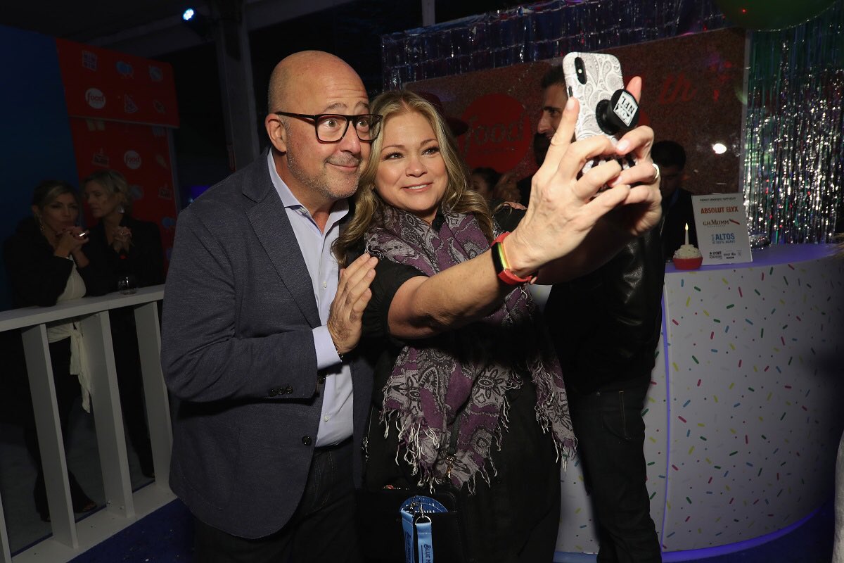 NYC Wine & Food Festival (@nycwff) on Twitter photo No better place to take a selfie with a friend than #NYCWFF 😉 #tbt to the epic celebration of 25 years of <a href="/FoodNetwork/">Food Network</a> at #NYCWFF 18. We had a blast with so many of our friends from <a href="/FoodNetwork/">Food Network</a> and <a href="/CookingChannel/">Cooking Channel</a>! No better place to take a selfie with a friend than #NYCWFF 😉 #tbt to the epic celebration of 25 years of <a href="/FoodNetwork/">Food Network</a> at #NYCWFF 18. We had a blast with so many of our friends from <a href="/FoodNetwork/">Food Network</a> and <a href="/CookingChannel/">Cooking Channel</a>!