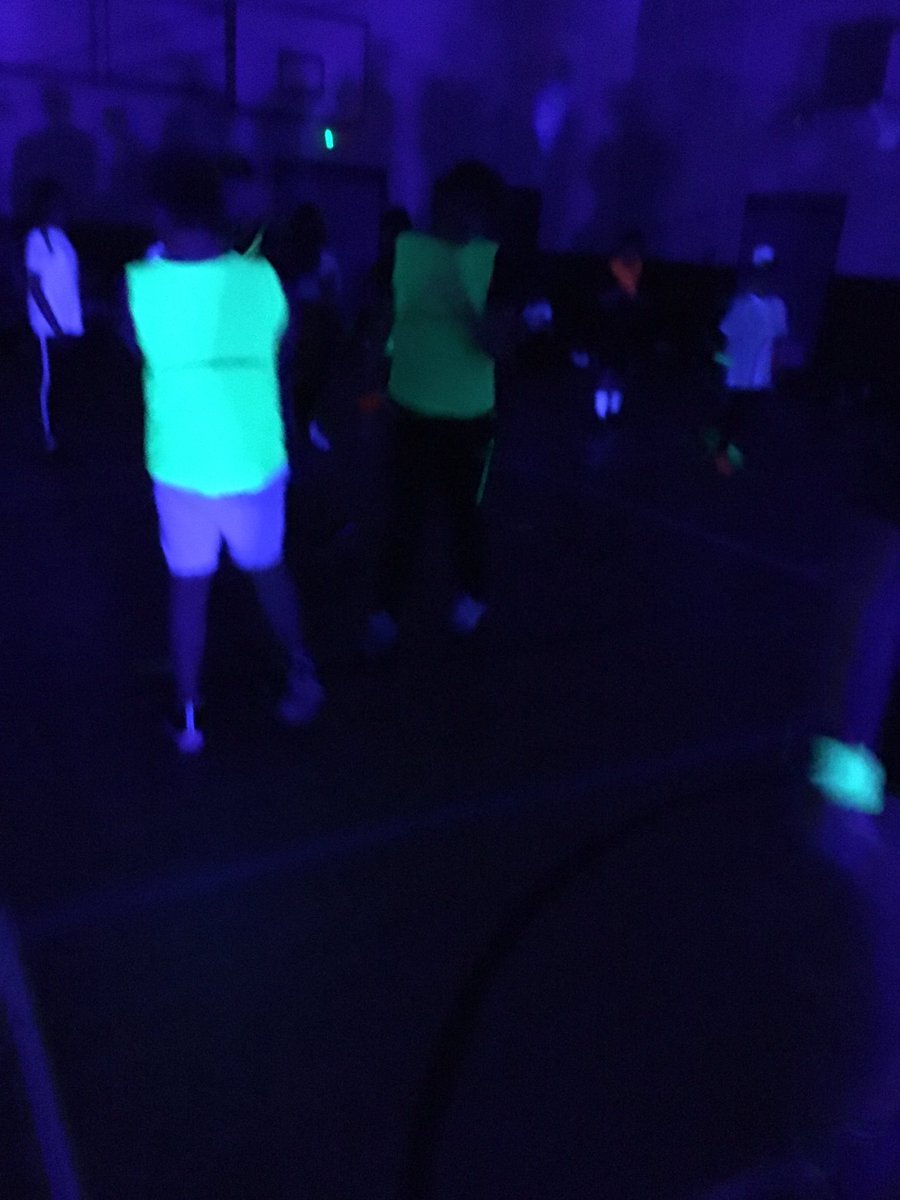 MonihighPE's tweet photo. Glow in the Dark Disco Time!! 🕺🏼 💃🏼 @MonifiethHigh #funathon https://t.co/8sIZ7XNraT