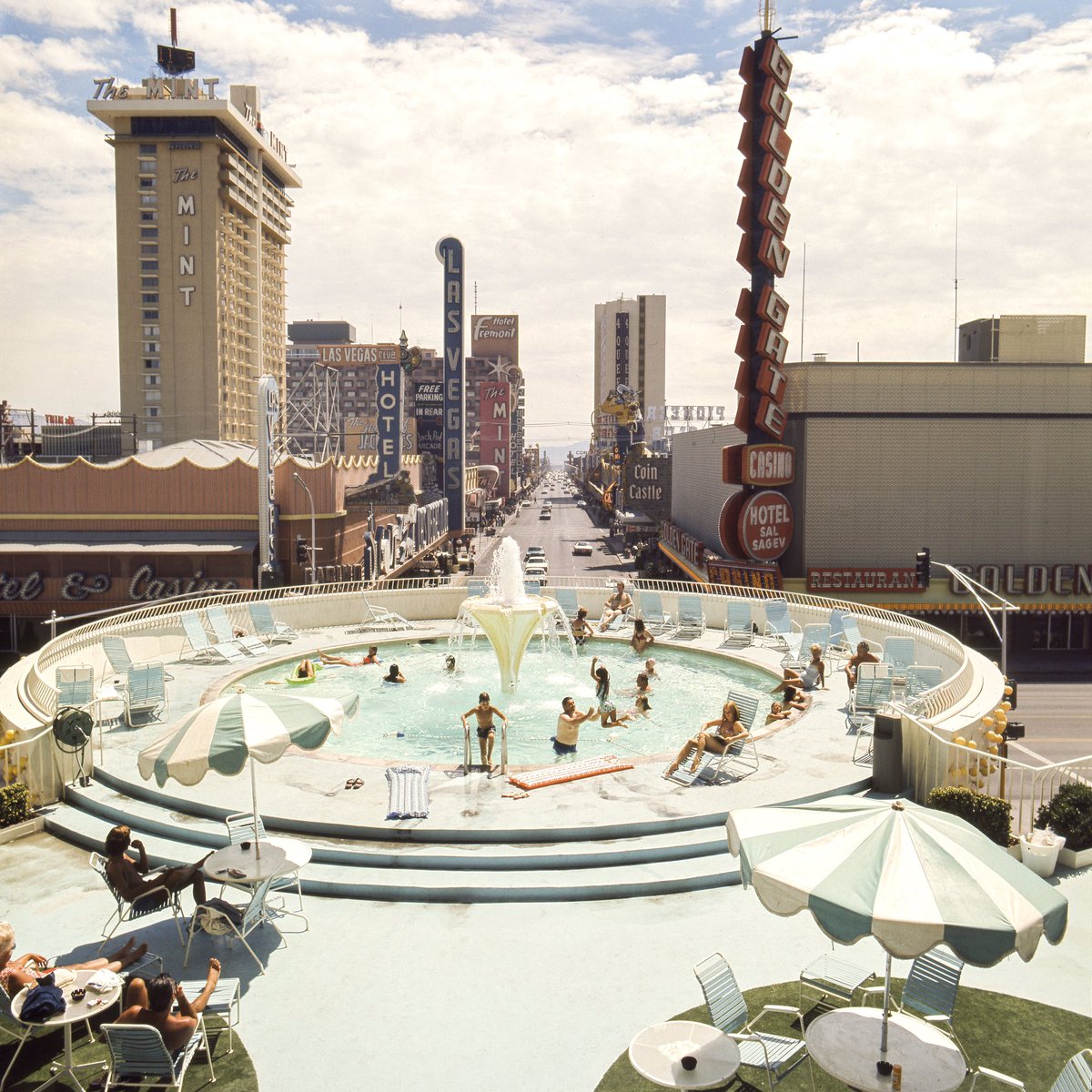 JonathanJossel's tweet photo. It’s giveaway time! 💥💥💥
Win poster prints of the Plaza Carpet and the Vintage Plaza Pool!
Retweet and follow to enter to win.
Unframed for pickup or we can ship to you. 
Winner announced on April 9th #PlazaLV @PlazaLasVegas #tbt https://t.co/Qq6XlgOVS9
