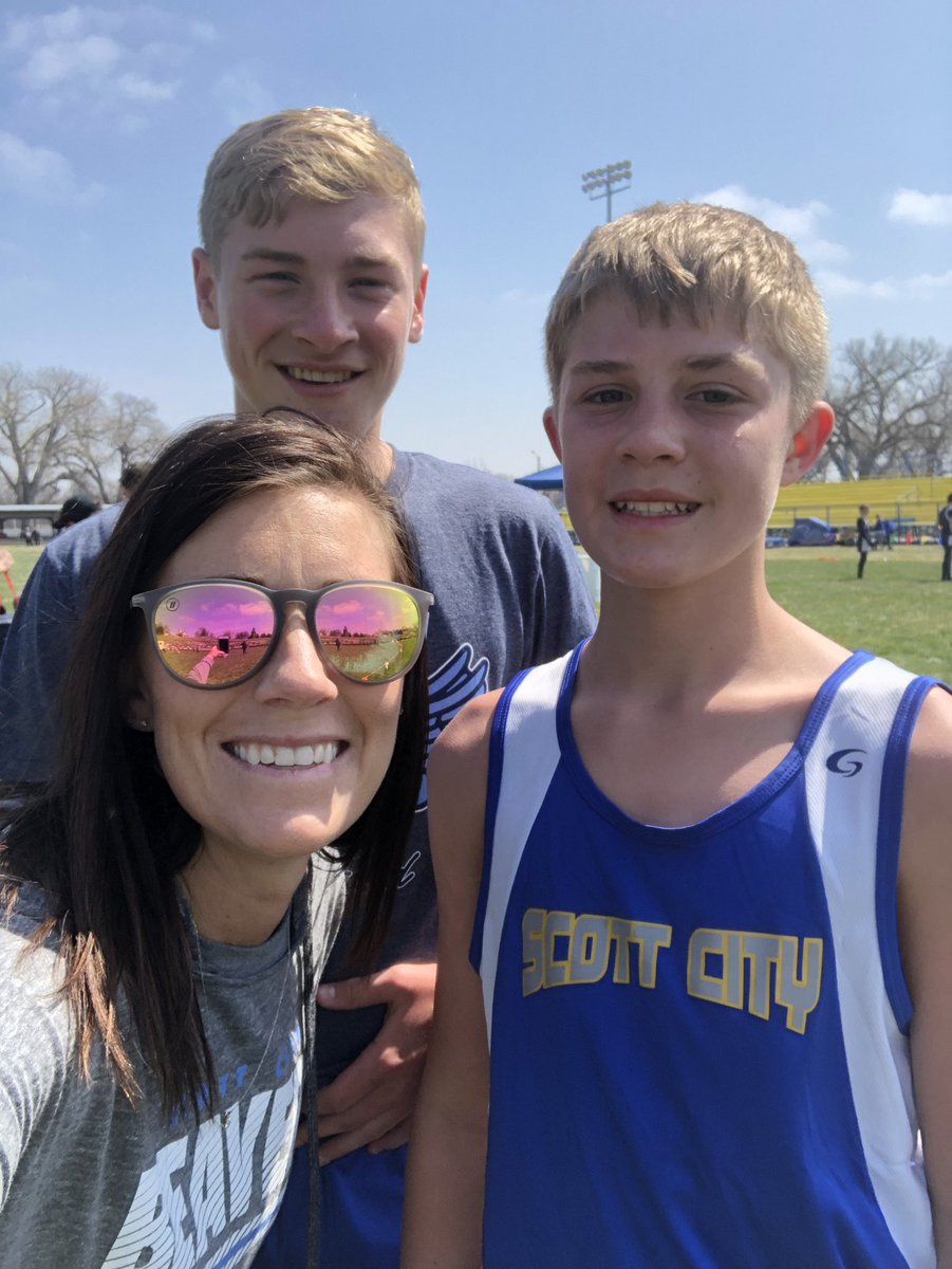 scase15's tweet photo. Beyond proud of these boys!!! #firsttrackmeet 🏃 💙 #theynailedit https://t.co/WZebNuizXU