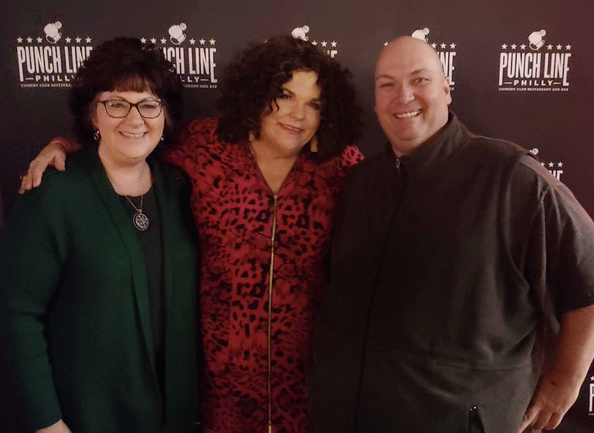 prjenntacular's tweet photo. @VickiBarbolak Great show in Philly tonight!!! Come back soon! https://t.co/IVFcTetlA8