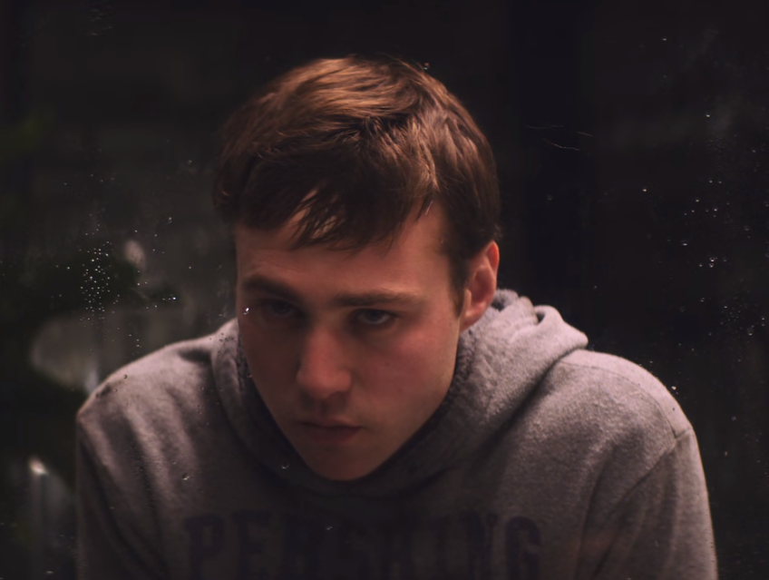 _lightsick's tweet photo. Emory Cohen as Homer in The OA appreciation tweet. He is incredible when he acts with his eyes. The way he stares at OA and express everything that the character is feeling without saying a word is mesmerizing. 💘 https://t.co/4UlO98XoDW