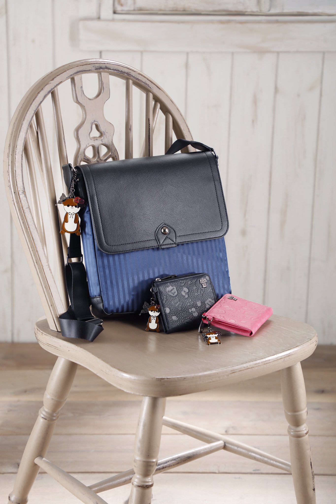 新品 ANNA SUI アナスイ 小倉唯 コラボ ショルダーバッグ 小倉唯×ANNA SUIのコラボアイテムが発売決定！ | アニメイトタイムズ