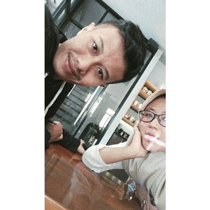 Oksefarinandaa's tweet photo. Selfie pertama kita di Tangerang :) https://t.co/LKCV28jbvs