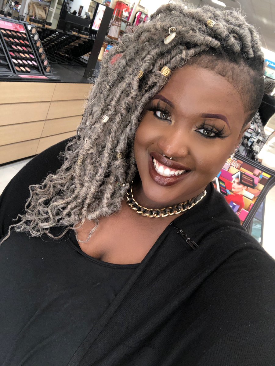 haitianartistry's tweet photo. I’m feeling this new lippy that launched 💄... #MacStripDown #DoubleFudge @MACcosmetics https://t.co/lSXZ6AuYCv