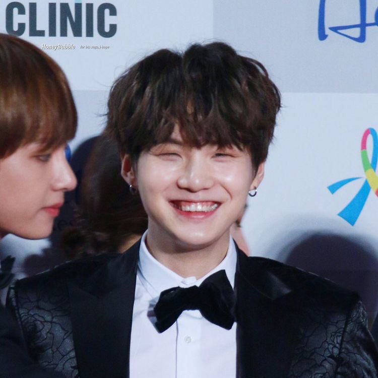 teya_chwe's tweet photo. "His eyes and the way he smiles" 

  And he has the cutest smile 💖

#REG7BB @BTS_twt https://t.co/DpwwGODoT1