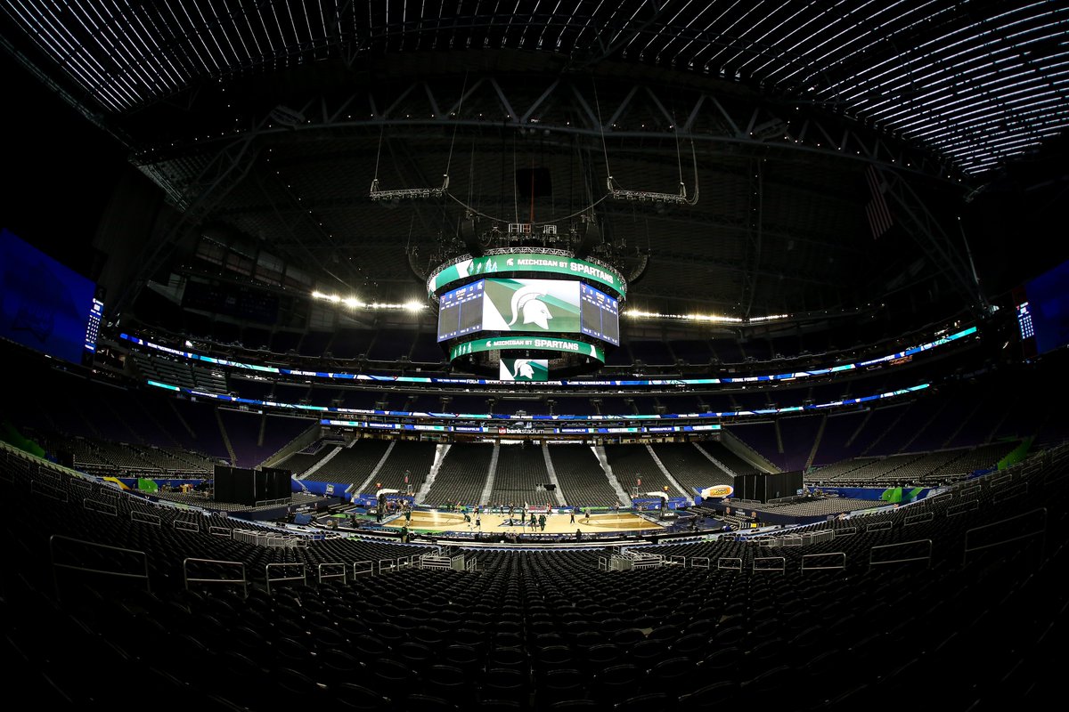MSU_Basketball's tweet photo. Still looking for tickets to Saturday night's #FinalFour matchup with Texas Tech?  We will be providing one lucky fan a $100 StubHub gift code. RT for a chance to win. 

@StubHub, the Official Ticket Marketplace of Michigan State!

#Spartans x #MarchMadness2019 https://t.co/MNrN06fBMF