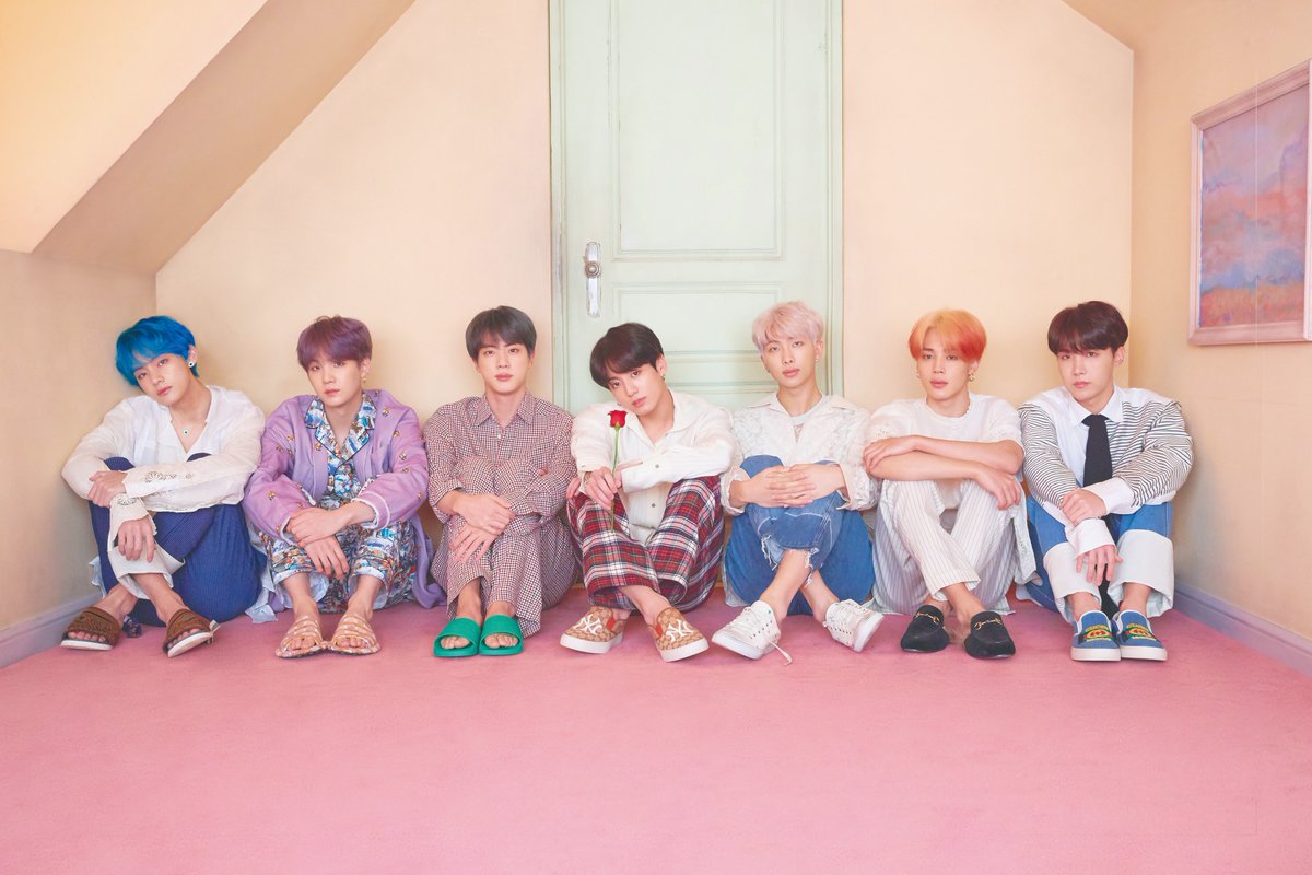 ColumbiaRecords's tweet photo. 👀👀👀
💕 @BTS_twt 💕 @bts_bighit  💕 https://t.co/8XrzwsbiKl