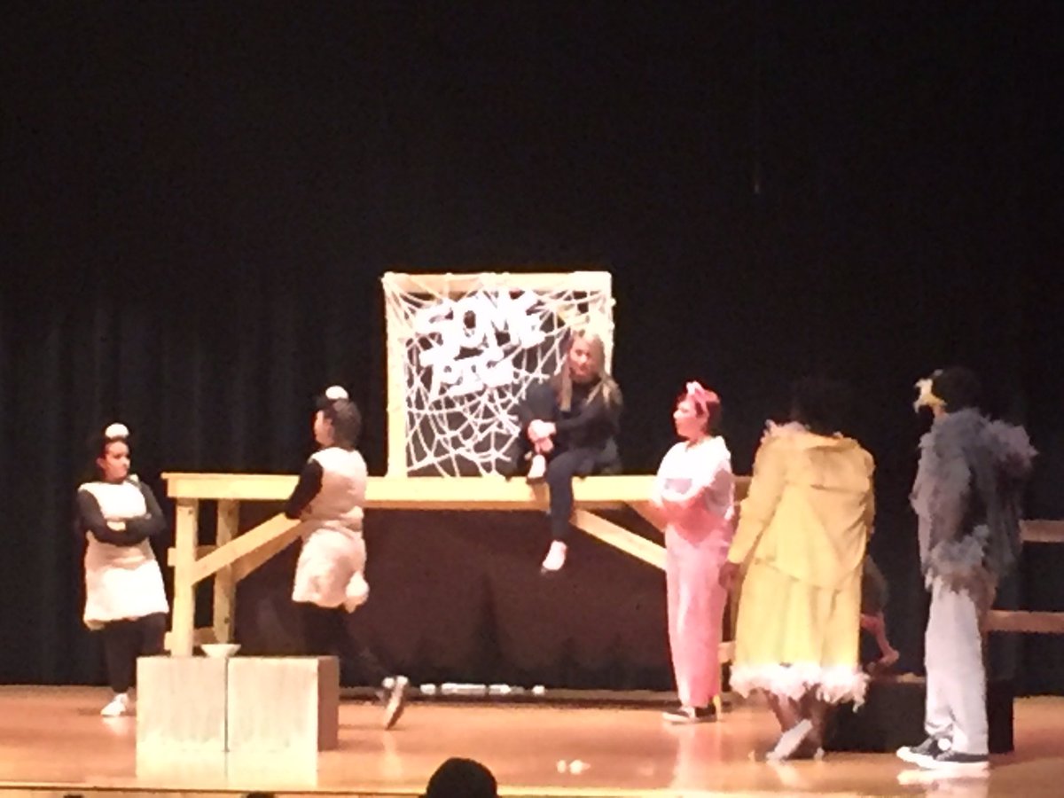 rcarp_csms's tweet photo. Enjoying Charlotte’s Web at CSMS tonight! Fantastic production from the CSMS Musical Theatre department and Jennifer Simmons!
@csmstheatre @CSMS_Huskies https://t.co/Nq9FIZmKnK