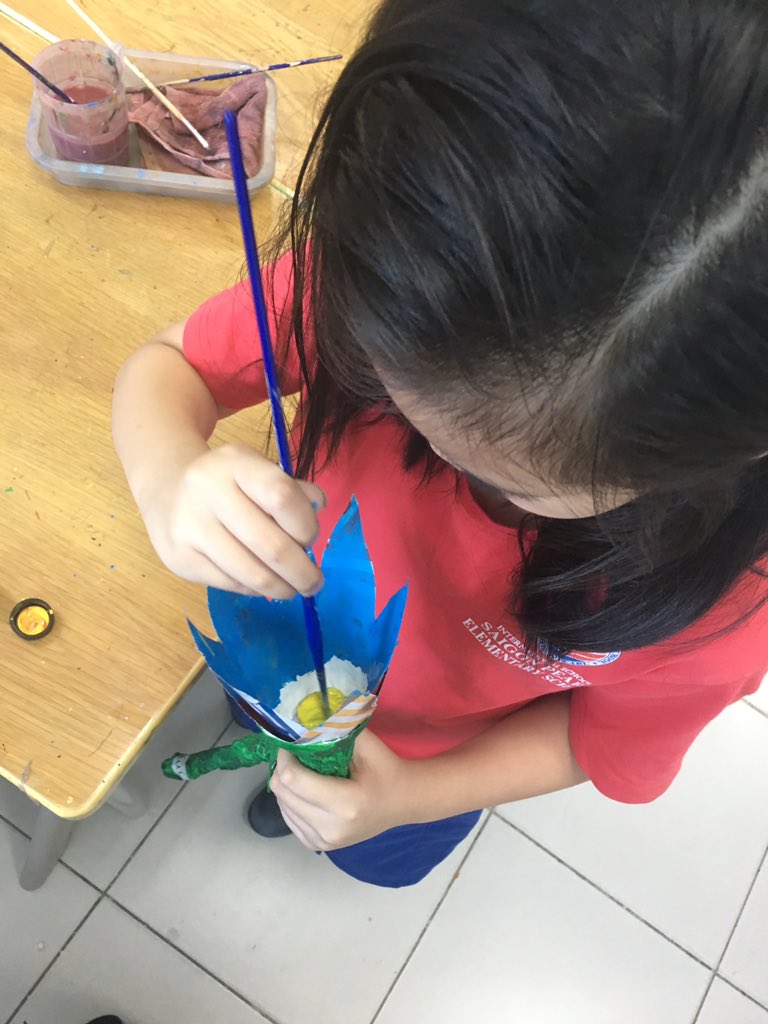 ArtTeacherEmma's tweet photo. The Grade 2 sustainability flowers made from upcycled materials inspired by #Strawpocalypse #zerowastesaigon ready to go for presentation at the music show ‘Our Earth Festival’ with @MsJenniShine @AnhNguy73062852 #artandmusiccollaboration @ISSPVN #isspcelebrates #CognitaWay https://t.co/4hvVtjfcEN