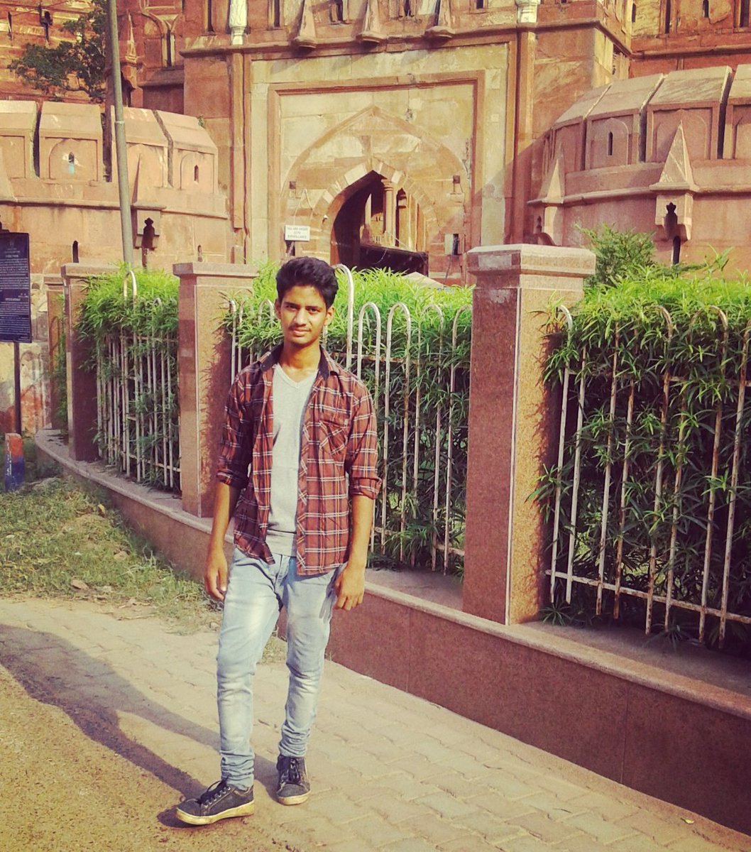 anutechofficial's tweet photo. 1 year ago #redfort Agra
#anutech #BeAYouTuber #newtechvideo #anutechofficial #techtalk #techyoutuber #technicalyoutuber #youtubechannel #youtuber #computerengineering #anuragyadav #videoeditor #indianyoutuber #viral #computerscience #agra https://t.co/kdZ0XKFCKn