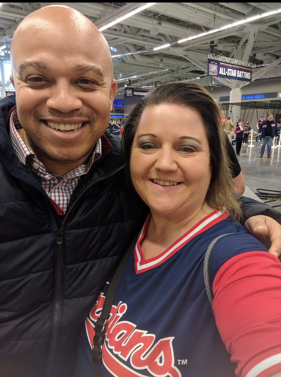 TwiLmeHr's tweet image. Happy birthday to @DreKnott who has the best job in baseball! I want to be you for a day! Hit me up on Sunday... I'll be at the game. ⚾
#prayforNOrain