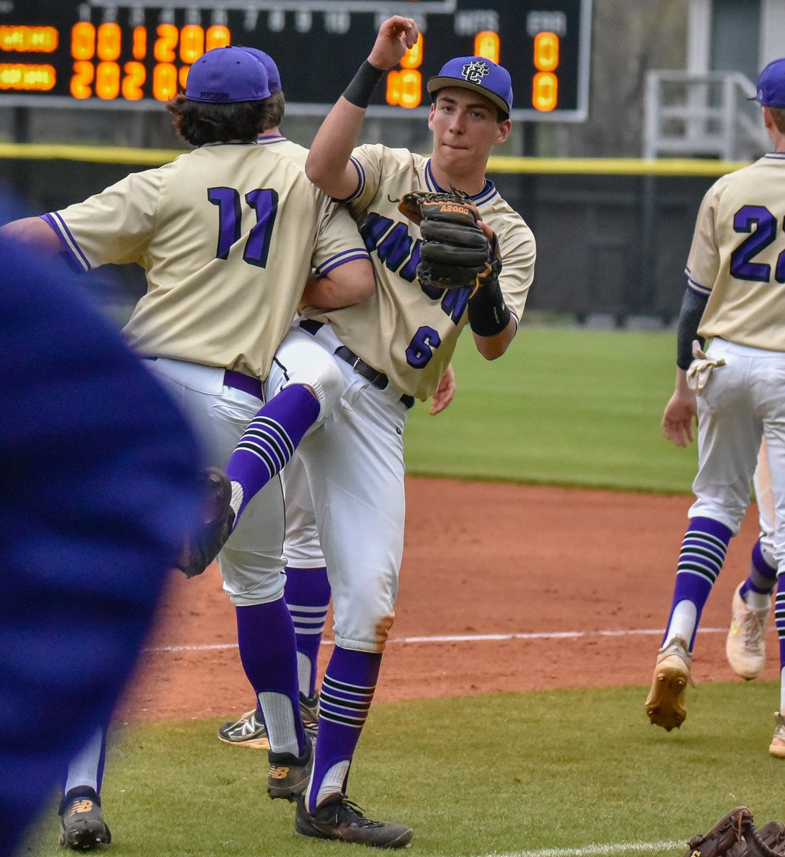 hotrodtodd25's tweet photo. Union wins its ninth-straight to improve to 10-8 on the year. https://t.co/kQipuQFS3E