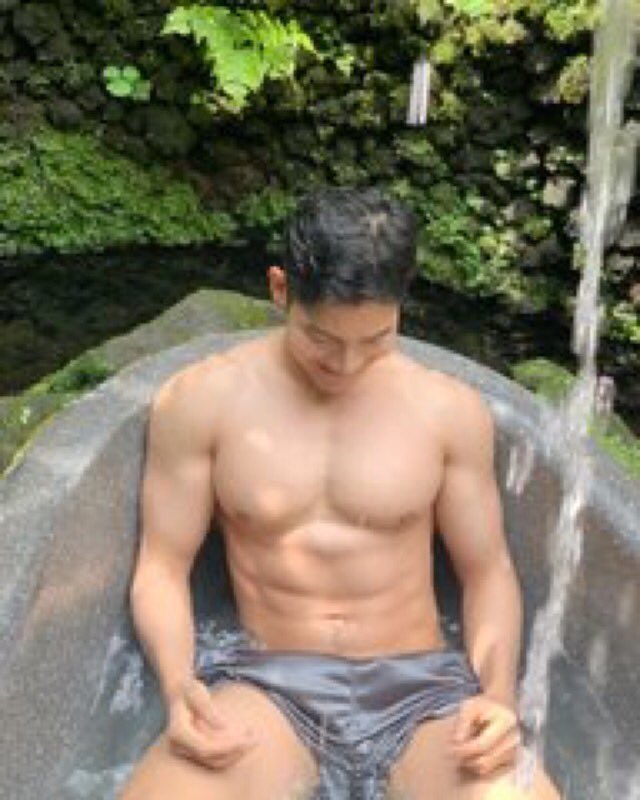 MosterYaki's tweet photo. ✌🏻✌🏻  
           @MosterYaki      ✌🏻✌🏻
  💮💮💮💮💮 💮💮💮
        #หนุ่มหล่อ  #เกย์หล่อ  #นายแบบ  
        Sarap #sarapngpinoy #altercebu #alterbohol https://t.co/5NwhLcdTpa