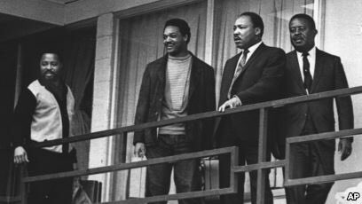 CondensedP's tweet photo. Martin Luther King Jr., 39, was shot to death in Memphis.

A day like today in 1968, Martin Luther King Jr., who preached nonviolence and racial brotherhood, was fatally shot by a gunman who raced away and escaped.
#throwbackthursday #throwback #tbt

Source: The New York Times https://t.co/CAoz8fvNVD