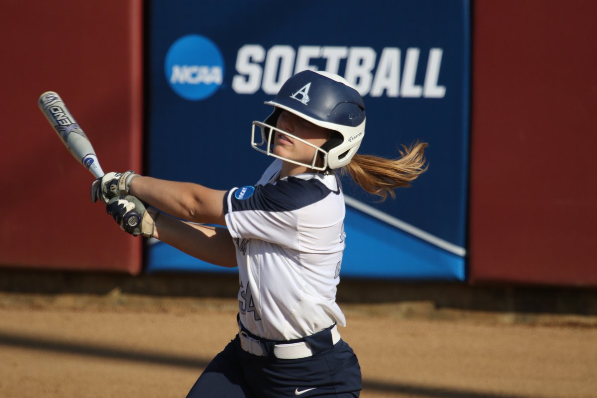 STAHawks's tweet photo. The @SaintAnselm softball team will conclude Thursday's HOUR OF POWER - 100% of a gift of any size during the College's Days of Giving campaign will support Hawks softball - MORE: https://t.co/X5QX0XqZg5 #HawksSoarHigher https://t.co/ZntagCJOX6