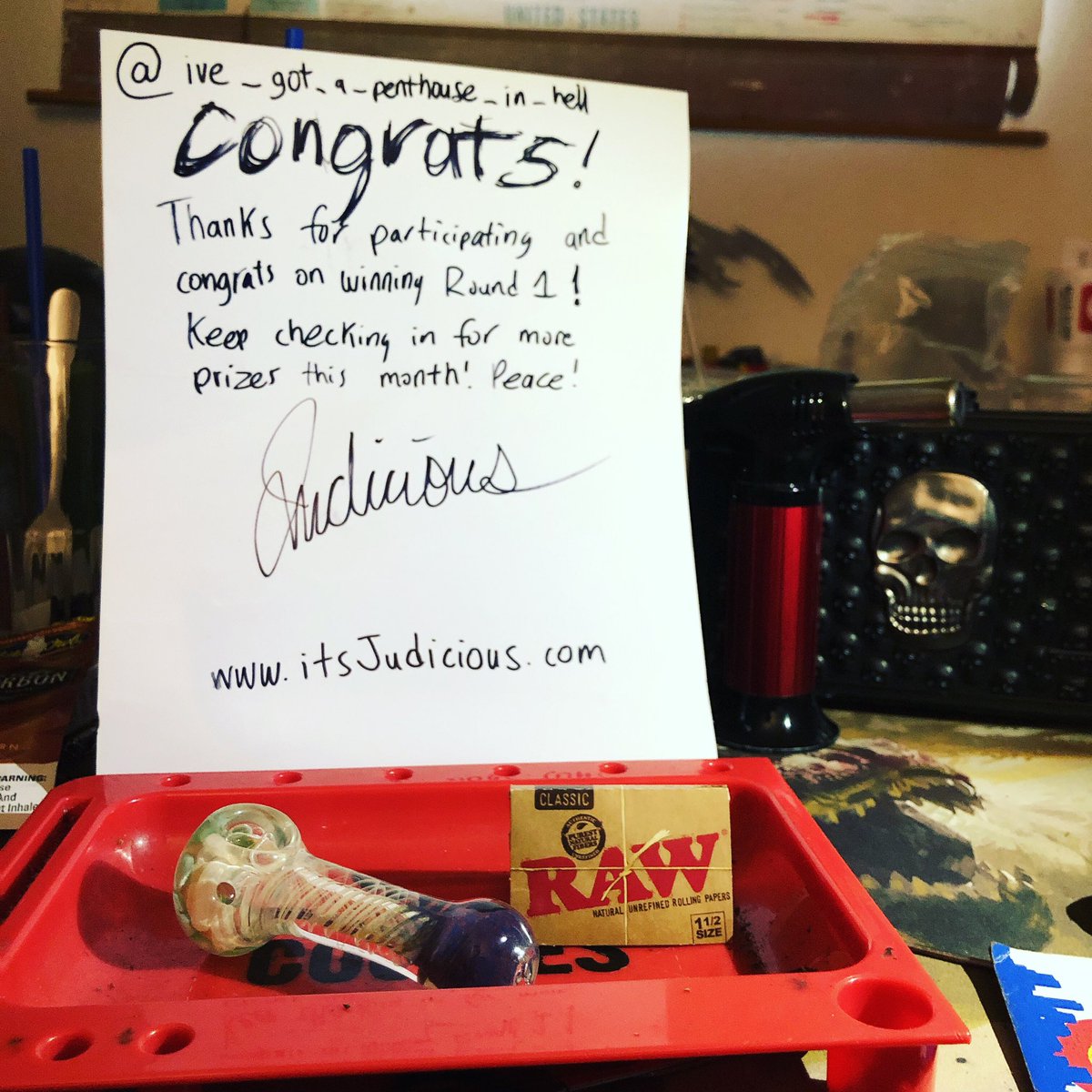 DrdlyShrm's tweet photo. Go follow @Judicious34  and their insta @judicious34 on Insta📷, i just won this amazing piece in a giveaway!💀🍄✌🏼 https://t.co/8V5FYYtxrp