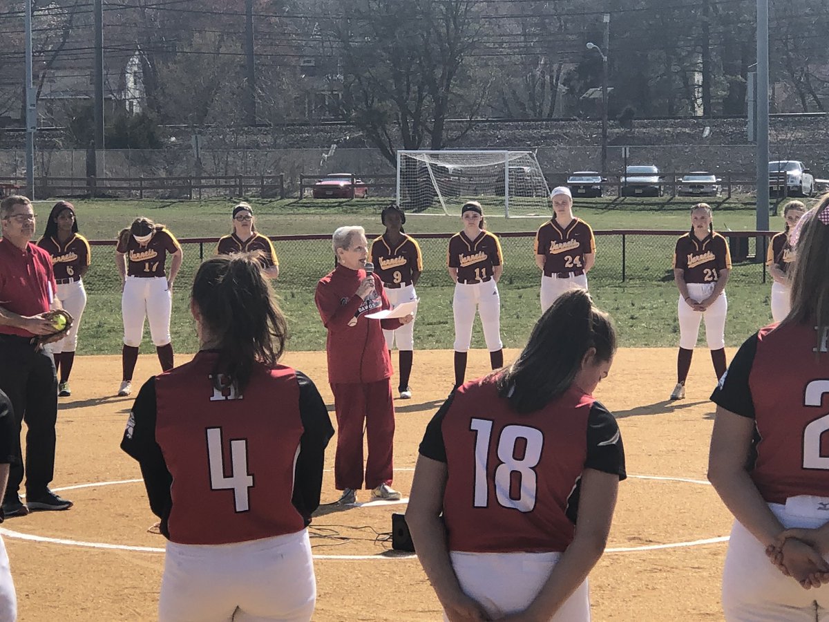 hmhssoftball's tweet photo. Who’s ready for the 2019 Softball season? We are! Thanks to everyone who came out to support us on opening day, including former Mayor Tish Columbi, and everyone there in spirit. We can’t wait for another amazing season of Variaty and JV Softball!!! https://t.co/XGoyBiQORB