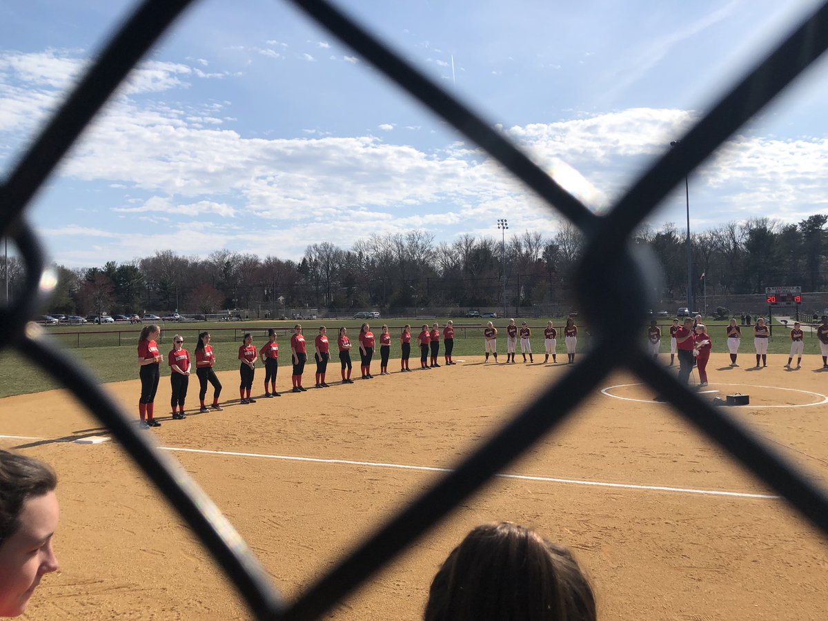 hmhssoftball's tweet photo. Who’s ready for the 2019 Softball season? We are! Thanks to everyone who came out to support us on opening day, including former Mayor Tish Columbi, and everyone there in spirit. We can’t wait for another amazing season of Variaty and JV Softball!!! https://t.co/XGoyBiQORB