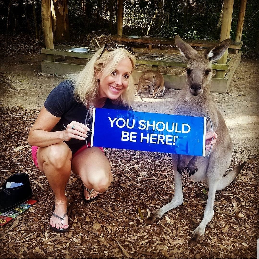 Lisa_Head's tweet photo. Getting friendly with the locals down under! #shareyoursign #ysbh #australia #travel https://t.co/YhX3QCttlP