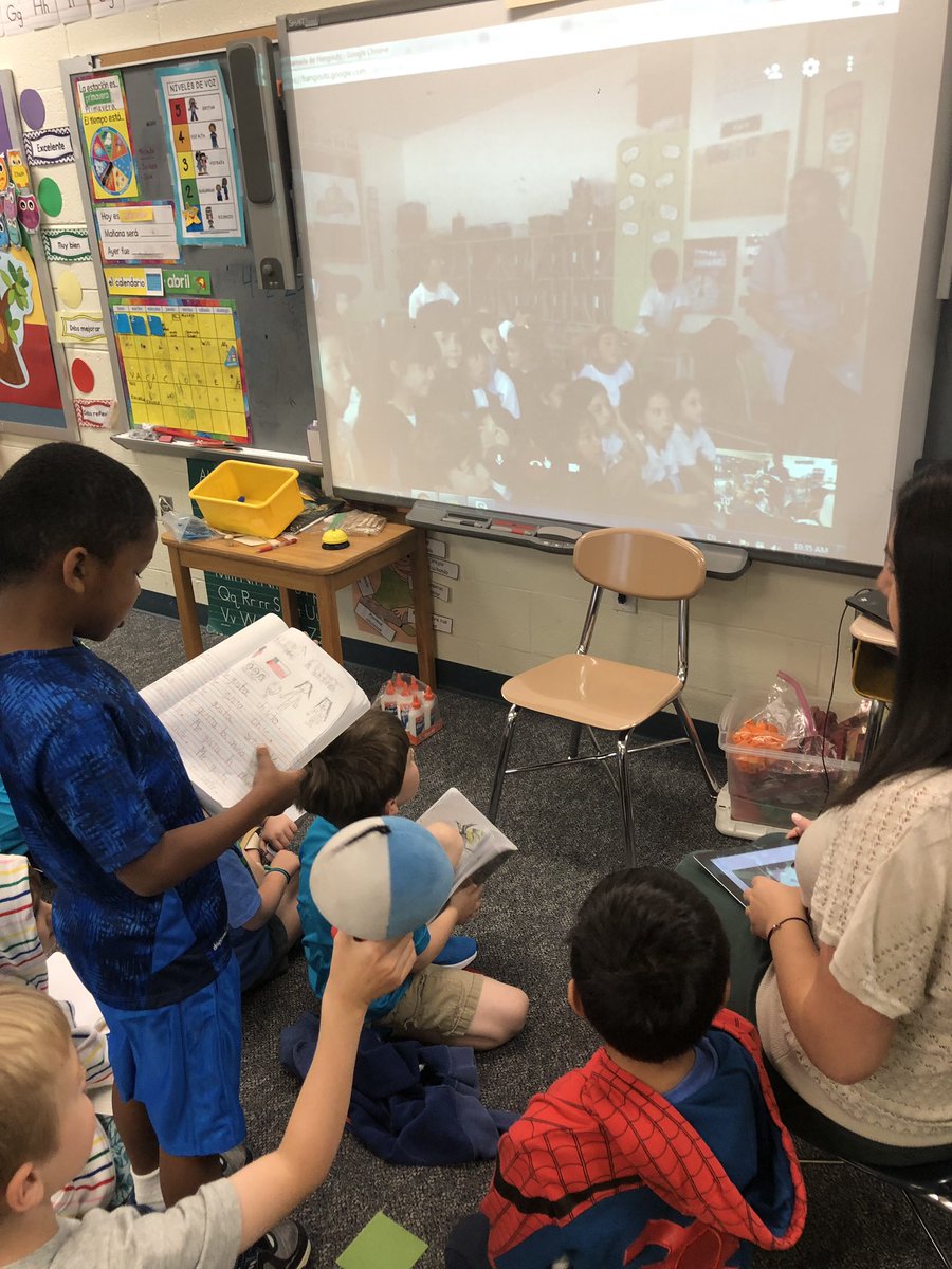 EspanolMewes's tweet photo. So excited! Meeting some new kids from Chile! 🇨🇱 @JeffreysGroveES @participate https://t.co/UK422uxO1J