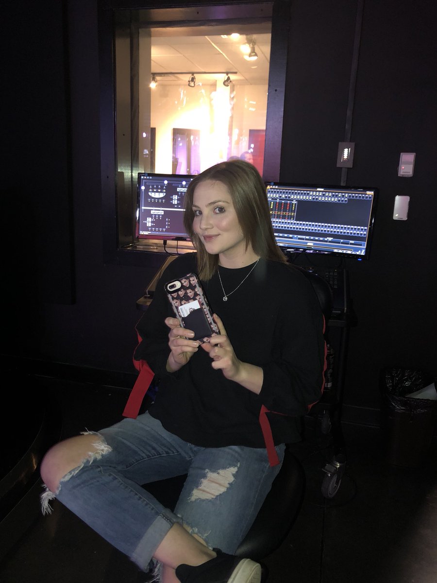 ETalkElon's tweet photo. @savannah_lowry is taking over our Twitter tonight! #blessed #staysavvy https://t.co/JEmJTaV2b1