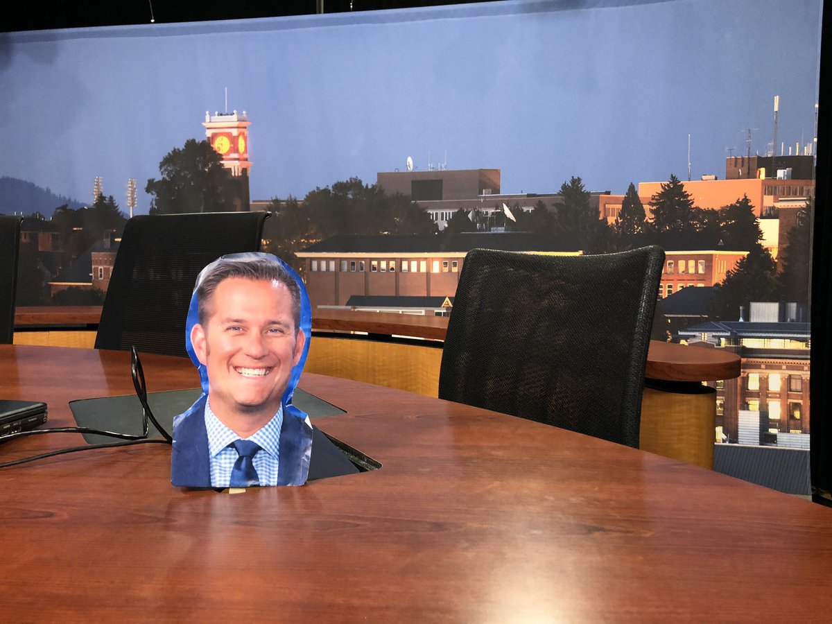 BMacTV's tweet photo. Back on the desk where it all began. #NickOnAStick #Symposium44 #GoCougs @MurrowNews8 @MurrowCollege @NickKrupke https://t.co/lke97ynE9L