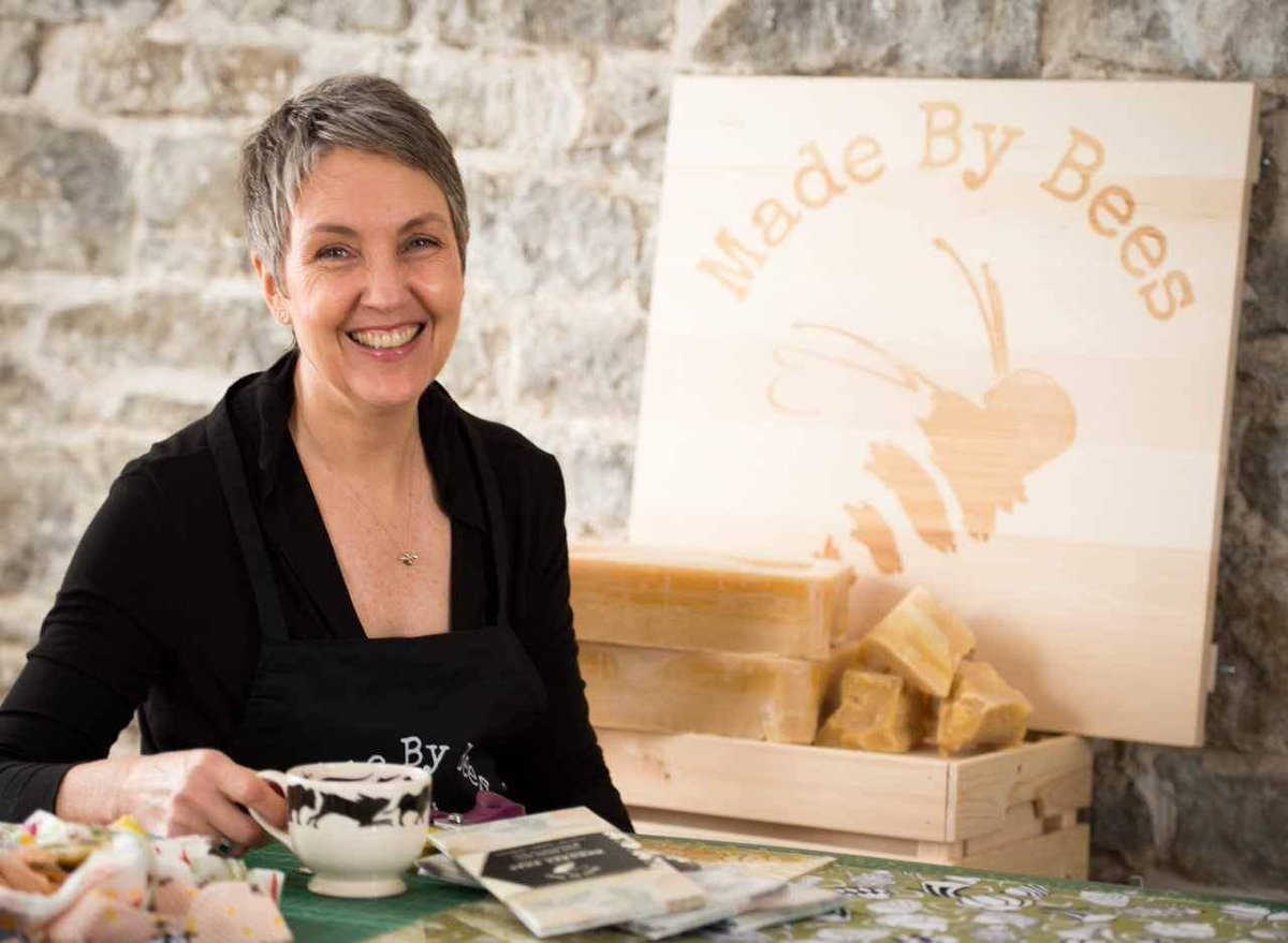 limestoneart's tweet photo. Welcome Priscilla Everett of Made by Bees to the Kingston Limestone Art Show at The Kingston 1000 Islands Sportsplex April 26th to 28th. @canadacouncil
@craftontario
@torontoarts
@ctvnews
@artsnetottawa
@tweedarts
@qac1967 
@pecartscouncil 
@artsottawa 
@artsking
@kingstonist https://t.co/4Ouq55ocld