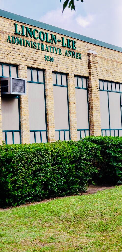 MarthaHinojos14's tweet photo. MEP Recruitment Efforts! Beautiful Lyford CISD.
@ESC1MigrantEd
#MEPID_R
#MEPTeamWork
#GreatThingsHappenHere https://t.co/0r9wrqjpPj