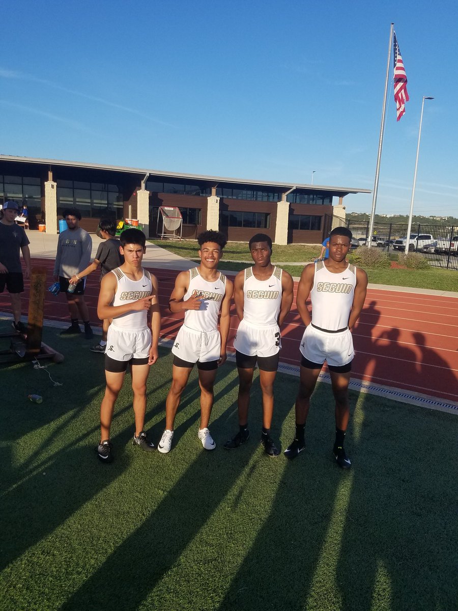4x2 brings it and wins district.. before the event they were struck with injury to the anchor leg..the boys improvised adapted and overcame to not only win but get a PR..on to area!!!
#MatadorFamily 
#swordsup
#districtchamp
#surviveandadvance 
#advancetoarea
#whodoyouareseguinis