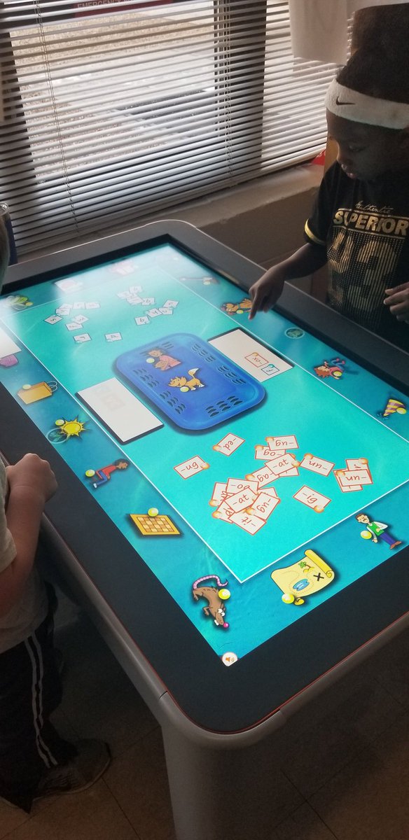 mrsdrewscrew's tweet photo. ActivTable in action!! #wearedce #kindergartenrocks #activtable @ShaneRPeek https://t.co/ypSPCLFI3p