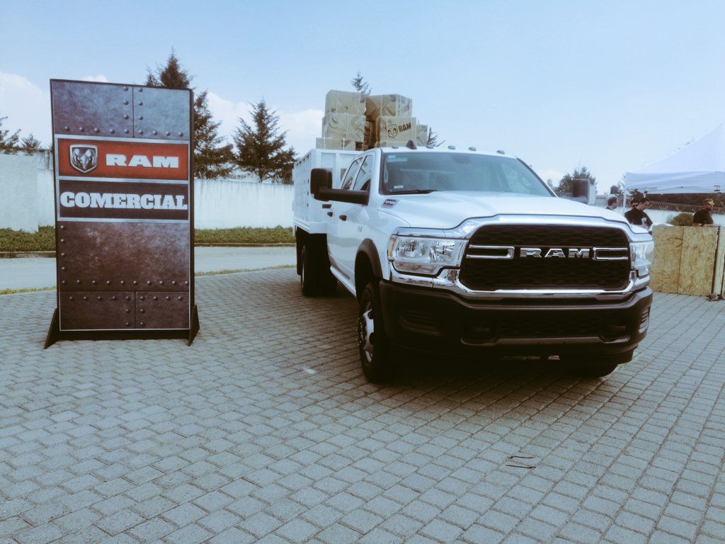 raton_miguelito's tweet image. ¿Cómo saber si eres un macho alfa?
Si traes una #RAMHD para la chamba seguro lo eres. @RAM_MX @FCAMexico @cuartodemillamx @ArturoRiveraMTV @FormulaAutoFM