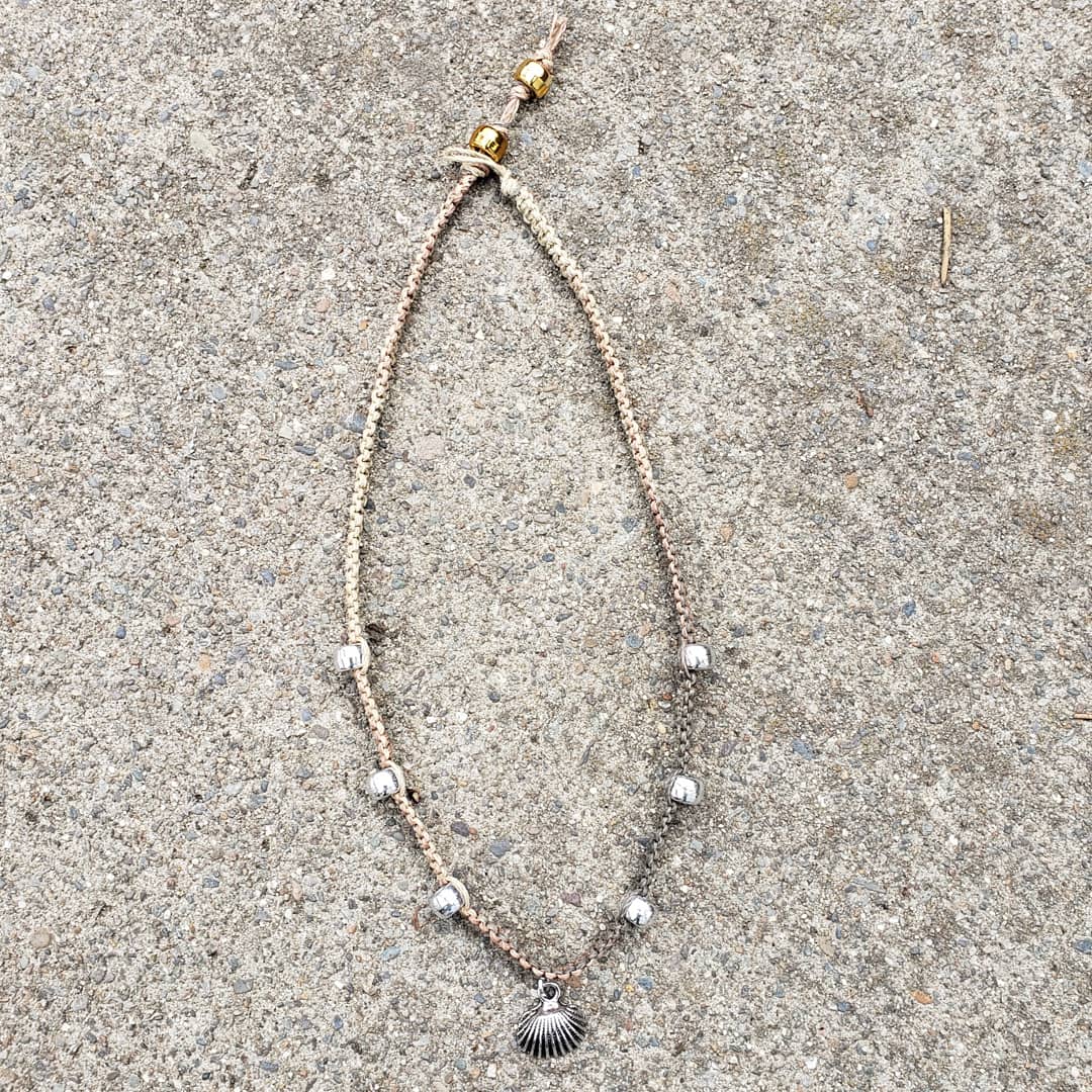 knottyintrovert's tweet photo. Knotted this one for my mom | #variegated #hempcord #touchofsilver #metallic #ponybeads #seashellpendant #hildieandjo #handmade #hempchoker #hempjewelry #adjustable #macrame #squareknots #knotty_introvert_creations https://t.co/bS6iTqfzUy