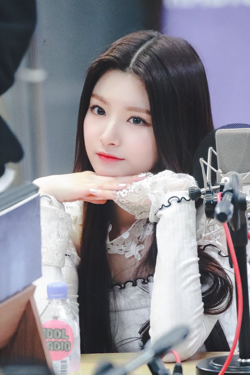 yirenpix's tweet photo. shining, shining ✨ ♔ 190403
↠ #이런 #YIREN https://t.co/XE8O9iRelG