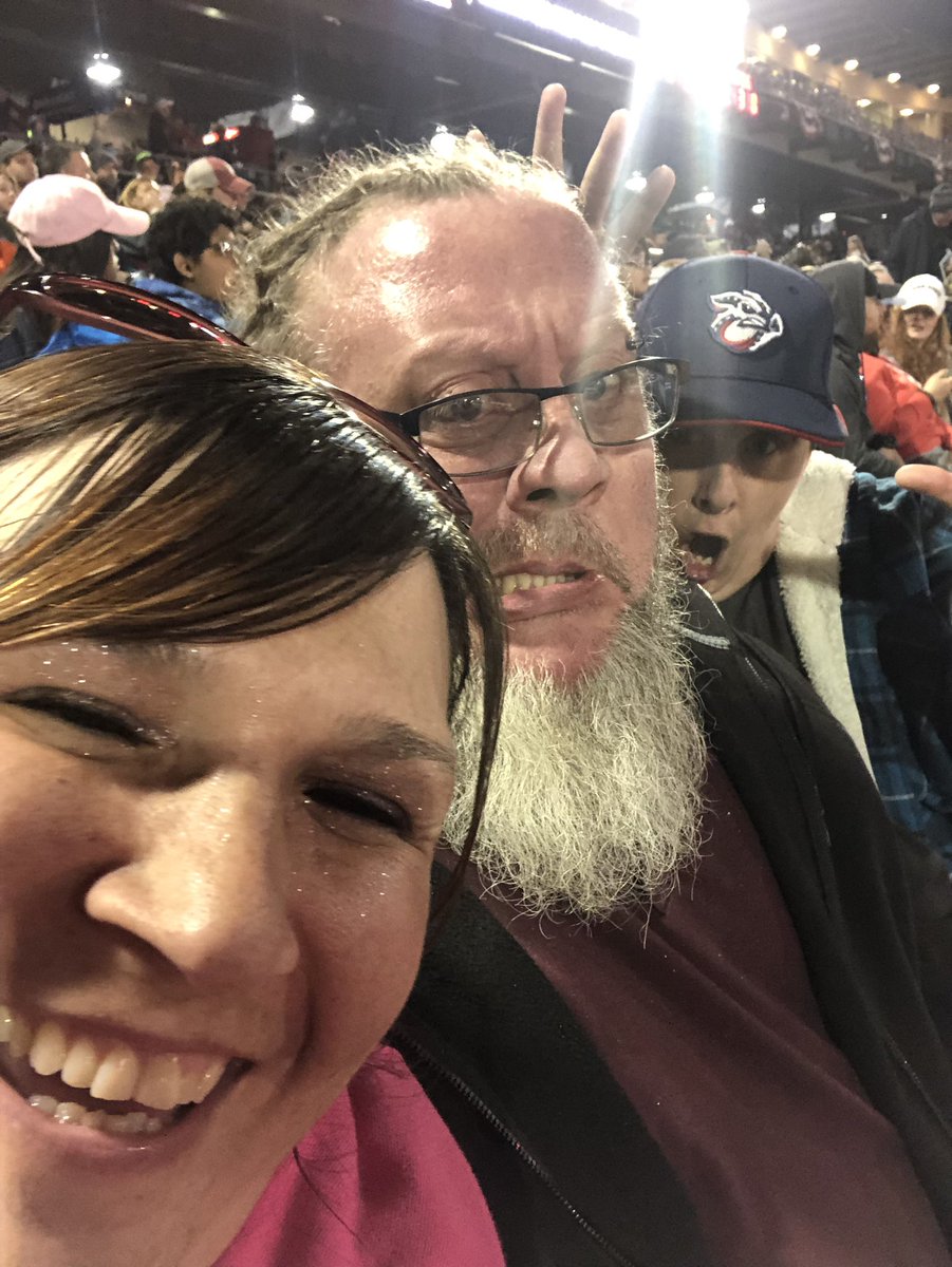 jennyfootsteps's tweet photo. Date Night at Opening night! @IronPigs https://t.co/4dlbEUgJ2g