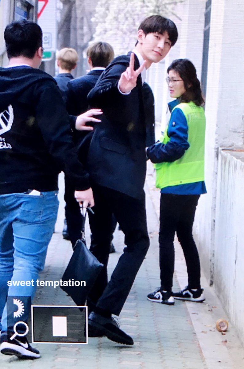 STTE_lou's tweet photo. 190405 뮤직뱅크 중외 프리뷰

토마토 키우자👍

#로우 #lou #호성 #김호성 #VAV #kimhosung #THRILLA_KILLA #브이에이브이 @VAV_official https://t.co/dToeUW52go