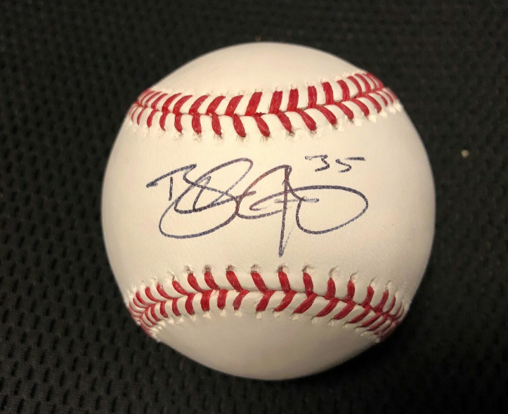 How many total HITS &amp; RUNS for the #SFGiants in the 3-game series vs Tampa Bay?

Be the FIRST to guess correctly &amp; you'll win this Brandon Crawford autographed baseball!

*Rules*
• Retweet this to enter
• Only guess once
• Submissions accepted now until 1st pitch of the series