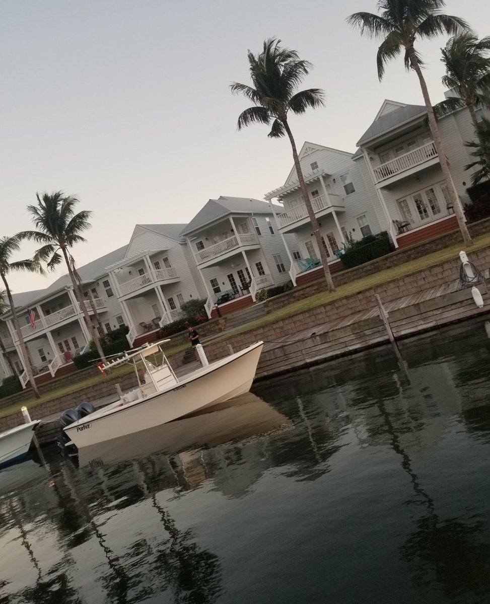 mcoop25012501's tweet photo. Miss The Ole House But The New Place 😋 #Marathon #FreshPower #Yamaha #CaptRickMurphySpecial #WeKnowPeople https://t.co/RQ1Hdl4iRe