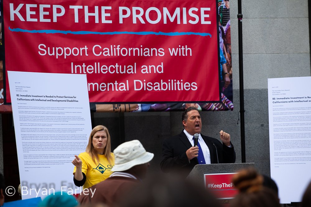 bryanfarley's tweet photo. Yesterday in Sacramento #keepthepromise rally
@AsmFrazier from #DiscoBay
#lantermanact #CivilRights #disabilities https://t.co/Df97n3smKZ
