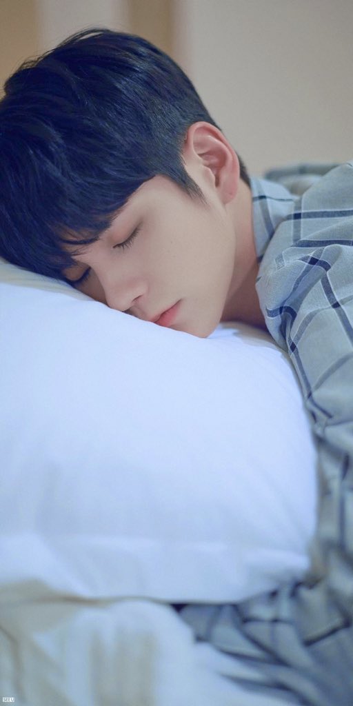 Seeyou_ong's tweet photo. #옹성우 #OngSeongWu 🐈🌀 https://t.co/Gq3TZD9ePy