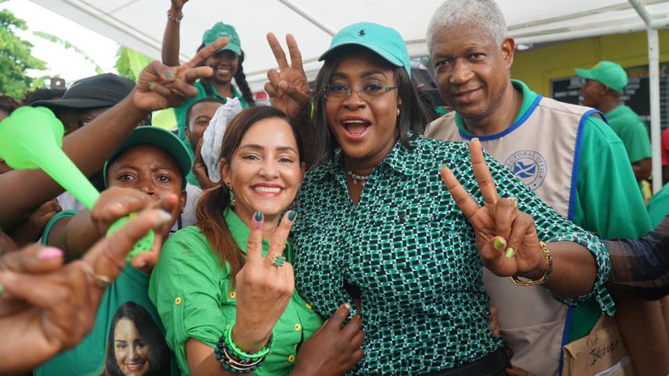 lloydkerr32's tweet photo. Job well done JAH!
#MasterOrganizer
#PortAntonioDivision
#EastPortland
#JAH2019 https://t.co/Wh8bSoV3Sz