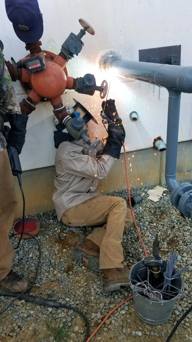 FirstCutDesign's tweet image. By any means necessary #natgas #pipeweld