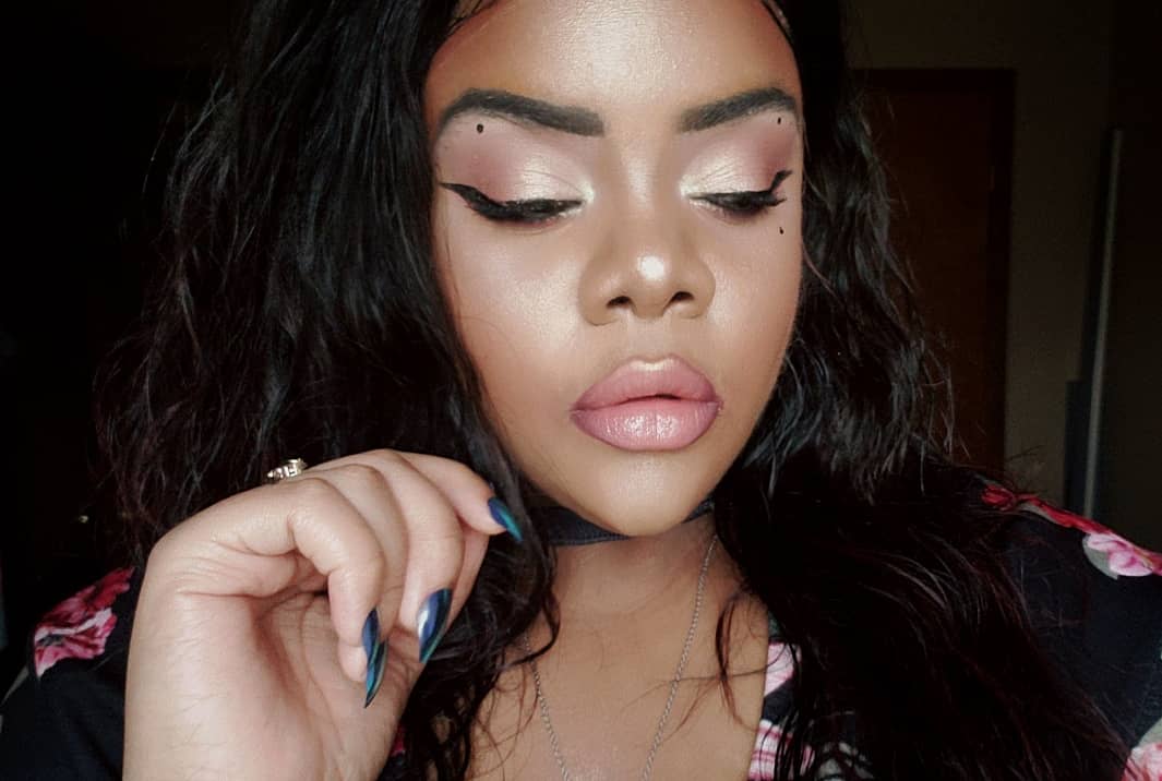 nikinami_'s tweet photo. Cherry Blossom๐ธ
@ColourPopCo Dream St palette + Dukes ๐+ Cookie๐ @eddiefunkhouser concealer and mascara @fentybeauty #trophywife #glossbomb @BenefitBeauty #Kabrow #badgalbang @LAColorsusa foundation @getdrenchedcos #BeatButWoke Comet Water + #NeonDreams
#Makeup #Melanin https://t.co/YkLREtCDPJ