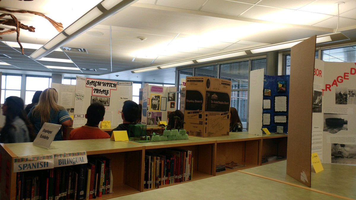TrumanTigers24's tweet photo. NHD this evening at THMS! Thank you, Mrs. Ornelas @APSLZ3 https://t.co/J4bq5442wj