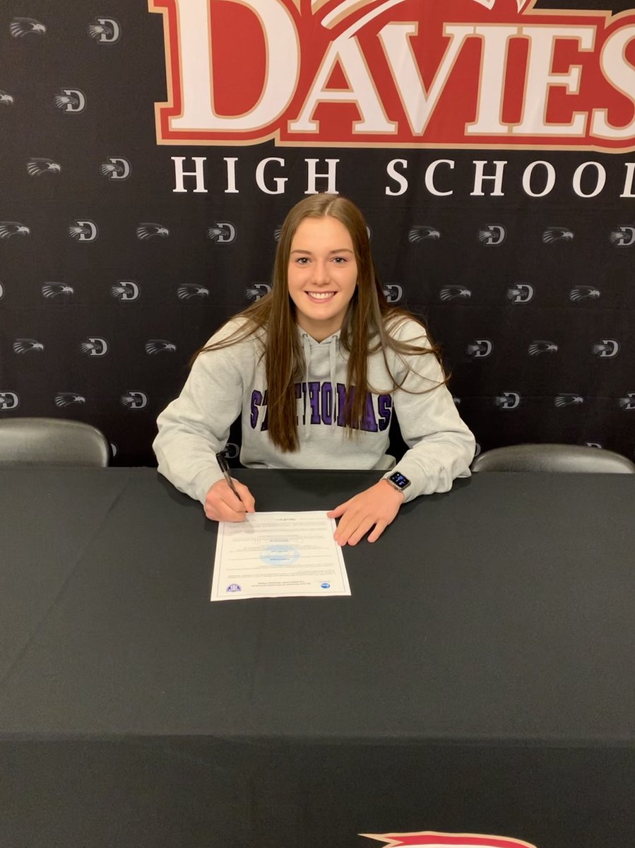 PaperAlyssa's tweet image. Excited to announce my commitment to play basketball and continue my education at the University of St. Thomas! Thank you to everyone who’s helped me along the way!