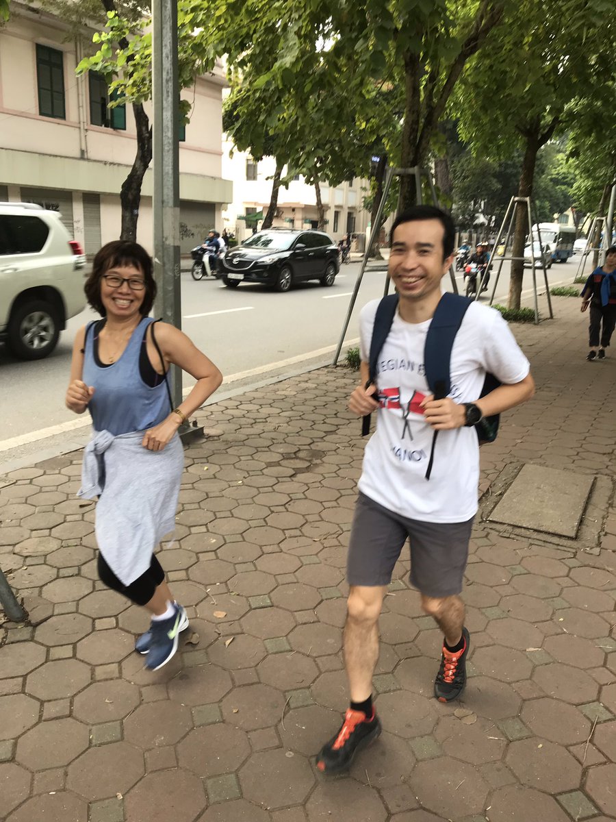 gretelochen's tweet photo. The #AnneRun🏃♀️ first Friday in the month 7.30am #HoanKim lake🇻🇳We did it👍#TeamSpirit 🇳🇴🇻🇳 @havnanne @NorwayMFA https://t.co/LgxJnx6Lsr