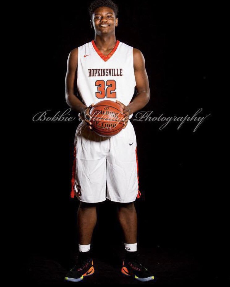 victoryacademyb's tweet photo. FIRST Senior group.congrats @tefrell_32 aka #gentlegiant for following his dreams and continuing his education as well as basketball career at @spaldinguniversity @su_eagles -stay pure at heart and stay TRUE to who God has called you to BE. #victory #victoryacademybasketball https://t.co/Zs5t4WT7V1