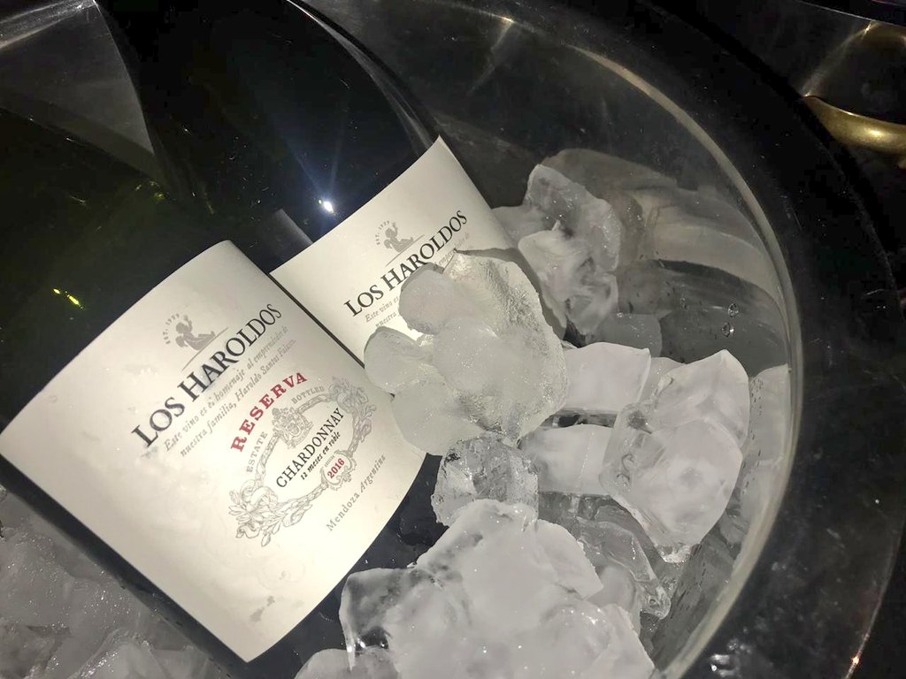 LosHaroldos's tweet photo. Fuimos parte de #MasterofFoodAndWine Rock Edition en @ParkHyatt_Mza 🍷 #LHReserva https://t.co/LyBfZBwBqL
