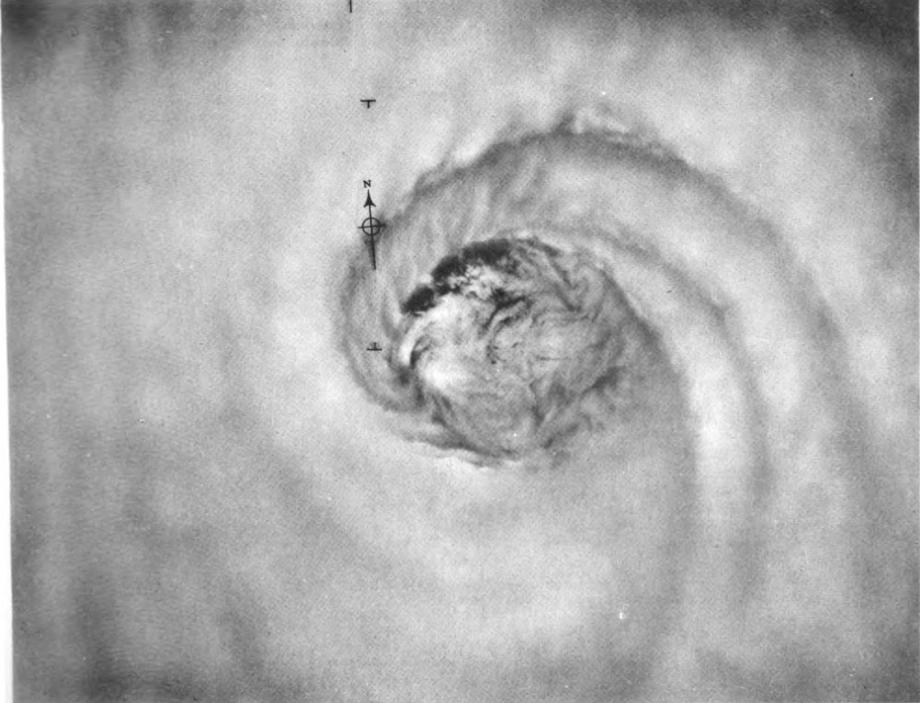 PACAF's tweet photo. Super #typhoon Ida left the Izu Peninsula of #Japan heavily damaged in 1958. #PACAF H-21 helicopters provided airlifts of food, medicine, and clothing to help over a half-million people that were left homeless after the storm.
@INDOPACOM @usairforce
#PACAF75 #History #TBT https://t.co/UVfzD3rvWI